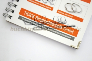 Buchecken, vernickelt<br>13 mm Schenkel<br>1,5 mm Fassung